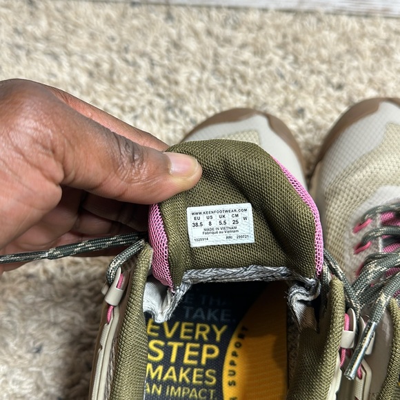 KEEN Womens NXIS Evo Mid Waterproof Hiking Sneakers Size 8 TAUPE/ROSE - Picture 12 of 13
